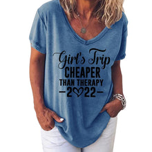Laden Sie das Bild in den Galerie-Viewer, Kurzärmliges einfarbiges T-Shirt mit englischem Aufdruck mit V-Ausschnitt