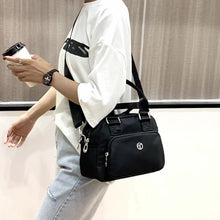 Laden Sie das Bild in den Galerie-Viewer, Nylon-Segeltuchtasche Mit Großem Fassungsvermögen