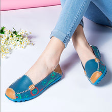 Laden Sie das Bild in den Galerie-Viewer, Lässige flache weiche bedruckte Lederschuhe für Damen