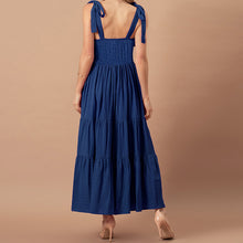 Laden Sie das Bild in den Galerie-Viewer, Damen modisches Schlupfkleid mit schmaler Taille