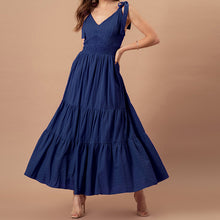 Laden Sie das Bild in den Galerie-Viewer, Damen modisches Schlupfkleid mit schmaler Taille