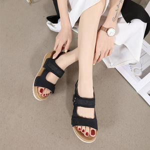 Modische vielseitige bequeme Damensandalen mit Klettverschluss und Plateausohle