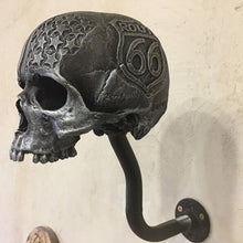 Laden Sie das Bild in den Galerie-Viewer, Motorrad Schädel Helmhalter