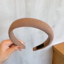 Laden Sie das Bild in den Galerie-Viewer, Neues einfarbiges breites weiches elastisches Haarband