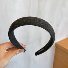 Laden Sie das Bild in den Galerie-Viewer, Neues einfarbiges breites weiches elastisches Haarband