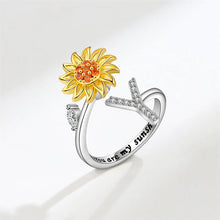 Laden Sie das Bild in den Galerie-Viewer, Tochter/Enkelin verstellbarer Sonnenblumen-Alphabet-Ring