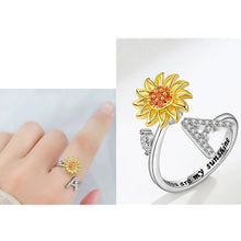 Laden Sie das Bild in den Galerie-Viewer, Tochter/Enkelin verstellbarer Sonnenblumen-Alphabet-Ring