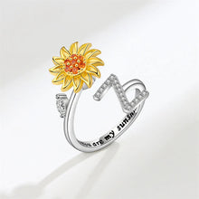 Laden Sie das Bild in den Galerie-Viewer, Tochter/Enkelin verstellbarer Sonnenblumen-Alphabet-Ring