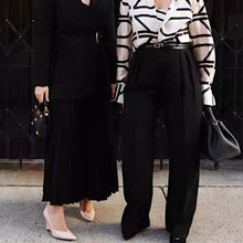 Laden Sie das Bild in den Galerie-Viewer, Krepp-Faltenhose