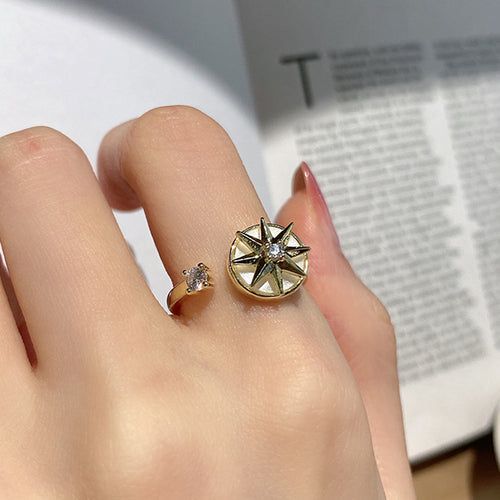 Rotierender Achtzackiger Sternring