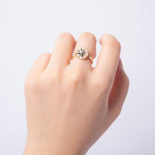 Laden Sie das Bild in den Galerie-Viewer, Rotierender Achtzackiger Sternring