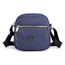 Laden Sie das Bild in den Galerie-Viewer, Einfarbige kleine quadratische Umhängetasche aus Nylon