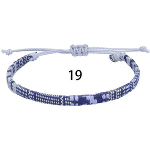 Geflochtenes Regenbogen-Armband
