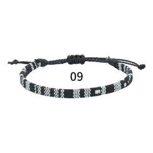 Geflochtenes Regenbogen-Armband