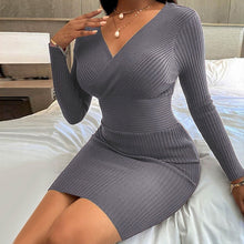 Laden Sie das Bild in den Galerie-Viewer, Sexy Hochelastisches Strickkleid