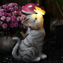 Laden Sie das Bild in den Galerie-Viewer, Solar Katzen Gartendekoration aus Kunstharz