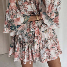 Laden Sie das Bild in den Galerie-Viewer, Sommerliches Blumenkleid Aus Chiffon