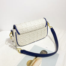 Laden Sie das Bild in den Galerie-Viewer, Stylische Frische Umhängetasche Für Pendler