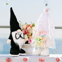 Laden Sie das Bild in den Galerie-Viewer, Süßes Und Niedliche Zwerg-Ornament Für Hochzeit