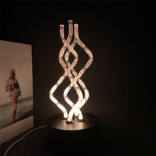 Laden Sie das Bild in den Galerie-Viewer, Tanzendes Kreatives USB-Nachtlicht Aus Acryl