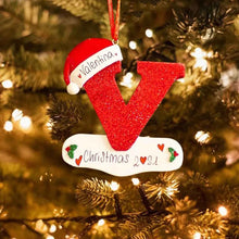 Laden Sie das Bild in den Galerie-Viewer, Weihnachtlicher dekorativer Buchstabenanhänger