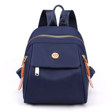 Laden Sie das Bild in den Galerie-Viewer, Einfarbiger Mini-Reiserucksack
