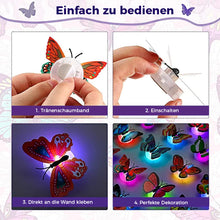 Laden Sie das Bild in den Galerie-Viewer, Leuchtender Schmetterling Wandaufkleber