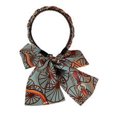 Laden Sie das Bild in den Galerie-Viewer, Modisches Elegantes Haarband