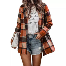 Laden Sie das Bild in den Galerie-Viewer, Karierte Wolljacke mit langen Ärmeln und Taschen