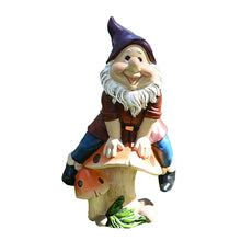 Laden Sie das Bild in den Galerie-Viewer, Kreatives Pilz-Zwerg-Gartenornament