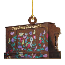 Laden Sie das Bild in den Galerie-Viewer, Die Eras Tour 2023 Ornament