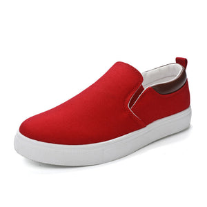 Einfache Segeltuchschuhe für Herren