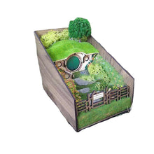 Laden Sie das Bild in den Galerie-Viewer, Bücherregal Miniaturlandschaft Dekoration aus Holz