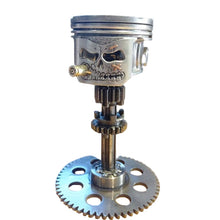 Laden Sie das Bild in den Galerie-Viewer, Schädel Gesicht Verzierung aus Harz