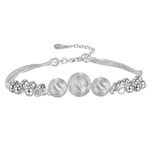 Armband aus Perlen
