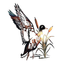 Laden Sie das Bild in den Galerie-Viewer, Wildente Deko-Anhänger aus Metall