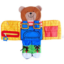 Laden Sie das Bild in den Galerie-Viewer, Bear Dressing Baby Multifunktionales Stoffbuch