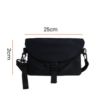 Laden Sie das Bild in den Galerie-Viewer, Einfache Brusttasche