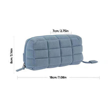 Laden Sie das Bild in den Galerie-Viewer, Kissen Kosmetiktasche