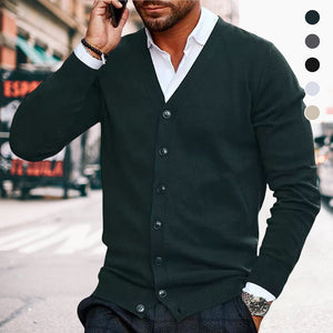 Einfarbige Strickjacke mit V-Ausschnitt