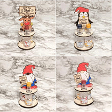 Laden Sie das Bild in den Galerie-Viewer, Weihnachtlicher Mini-Weinflaschenhalter