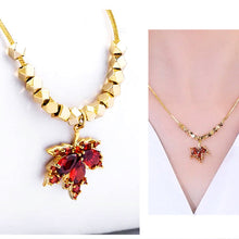 Laden Sie das Bild in den Galerie-Viewer, Roter Ahornblatt-Schmuck