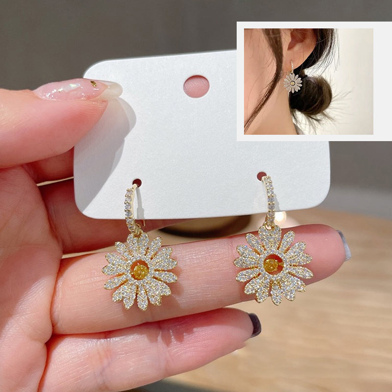 Elegante Zirkonia-Sonnenblumenohrringe