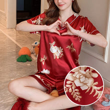 Laden Sie das Bild in den Galerie-Viewer, Eleganter Pyjama aus Eisseide mit V-Ausschnitt