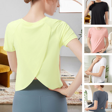 Laden Sie das Bild in den Galerie-Viewer, Geschlitztes Yoga-T-Shirt
