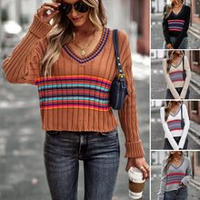Laden Sie das Bild in den Galerie-Viewer, Täfelter Pullover mit V-Ausschnitt