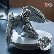 Laden Sie das Bild in den Galerie-Viewer, Künstlerischer Engel Ornament aus Harz