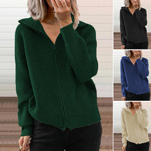 Laden Sie das Bild in den Galerie-Viewer, Locker gestrickter Pullover mit Reißverschluss am Revers