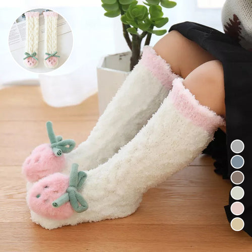 Flauschige Wintersocken für Babys