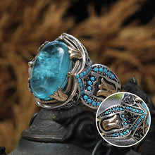 Laden Sie das Bild in den Galerie-Viewer, Luxuriöser Gravierter Saphirring